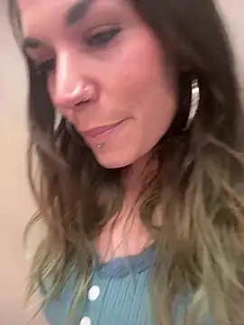 Lady Knaller online show from March 15, 7:53 pm