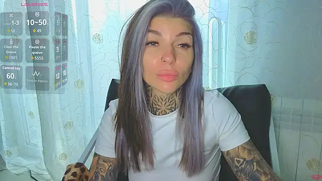 Snapshot of tattooedBabyy chatting on July 25, 9:40 am tattooedBabyy online show from July 25, 9:40 am
