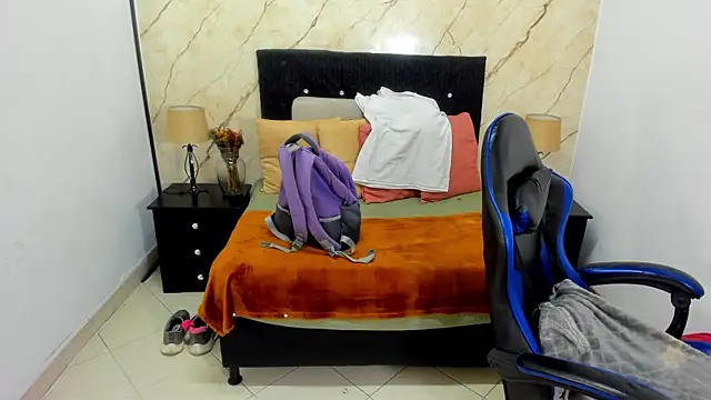 queen ebony 69 online show from July 10, 3:33 am