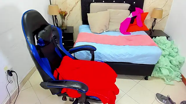 queen ebony 69 online show from July 28, 3:02 am