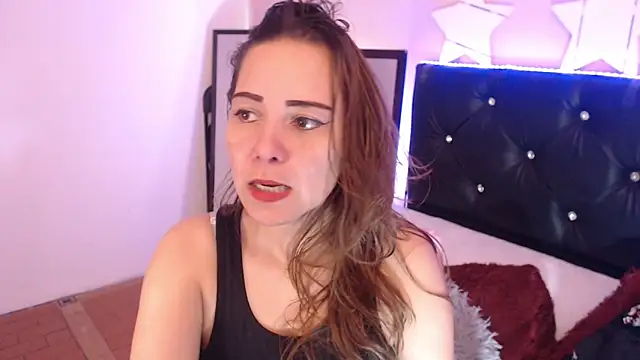 camila delarosa online show from November 20, 7:13 pm