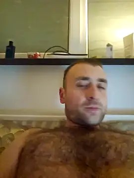 Snapshot of TIGERRR86 chatting on January 6, 12:27 am TIGERRR86 online show from January 6, 12:27 am