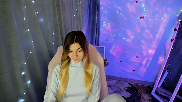 Sweet me  online show from November 28, 1:25 pm