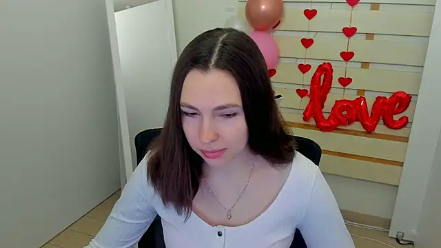 Lexy flower online show from March 12, 1:30 pm