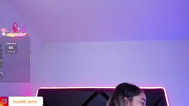 ScarlettAndClark online show from November 28, 12:08 pm