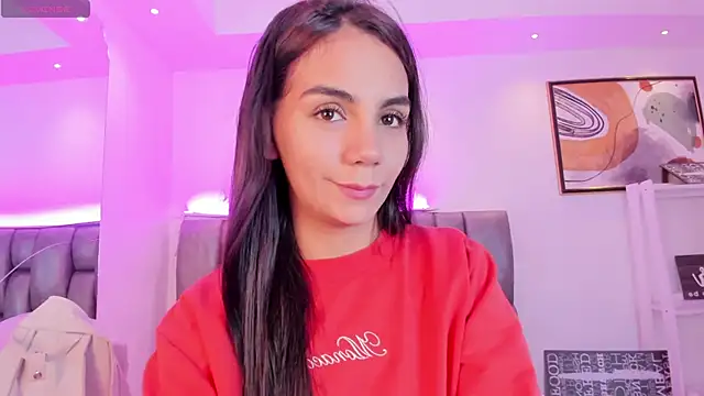 Snapshot of martina_mancini chatting on October 4, 2:37 pm martina mancini online show from October 4, 2:37 pm