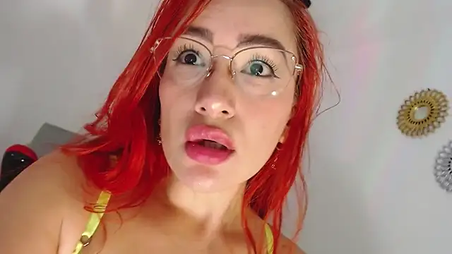 Snapshot of Ashly_Roberths chatting on December 11, 11:21 pm Ashly Roberths online show from December 11, 11:21 pm