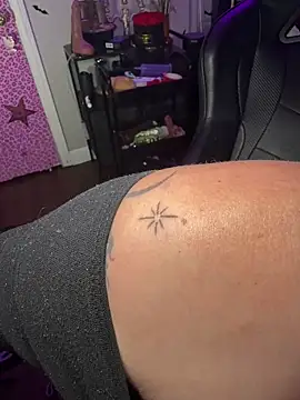 marleymaxwell online show from December 5, 3:59 am