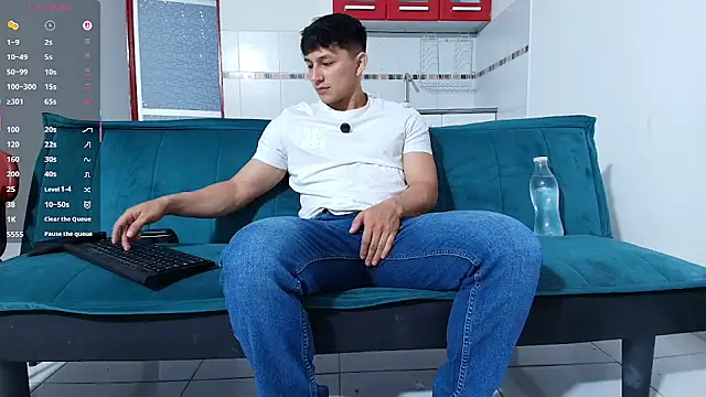 Snapshot of jacques_cardiet chatting on July 13, 2:09 pm jacques cardiet online show from July 13, 2:09 pm