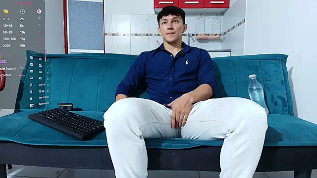 Snapshot of jacques_cardiet chatting on July 20, 4:31 pm jacques cardiet online show from July 20, 4:31 pm