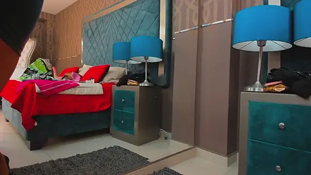 Snapshot of Janna_Rousse_ chatting on December 4, 11:52 am Janna Rousse online show from December 4, 11:52 am