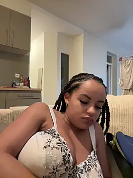 Snapshot of Lalionne58 chatting on November 1, 12:51 pm Lalionne58 online show from November 1, 12:51 pm