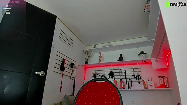 Snapshot of Alejandra_Dunn chatting on December 19, 1:18 pm Alejandra Dunn online show from December 19, 1:18 pm