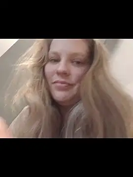 Snapshot of Cumonkatie chatting on March 6, 5:42 pm Cumonkatie online show from March 6, 5:42 pm