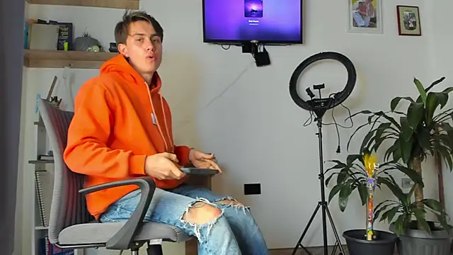 manucute 23  online show from January 5, 5:27 pm