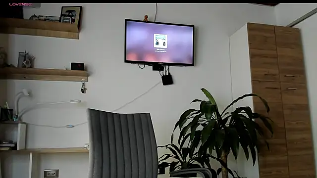 Snapshot of manucute_23_ chatting on June 16, 9:17 pm manucute 23 online show from June 16, 9:17 pm
