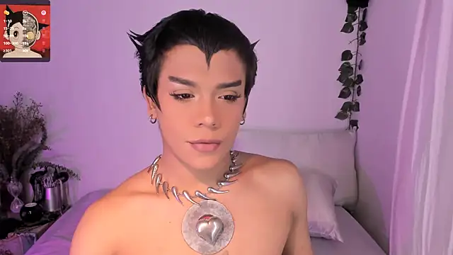 Snapshot of Danigio chatting on November 1, 4:03 am Danigio online show from November 1, 4:03 am