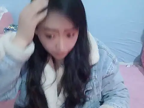 Snapshot of Xylona666 chatting on January 7, 1:24 pm Xylona666 online show from January 7, 1:24 pm