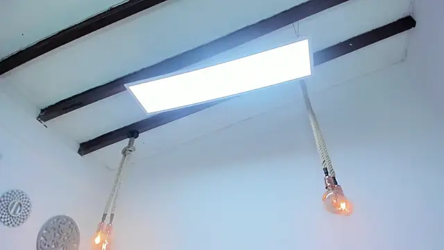 Oriana Guzman online show from February 20, 12:57 pm