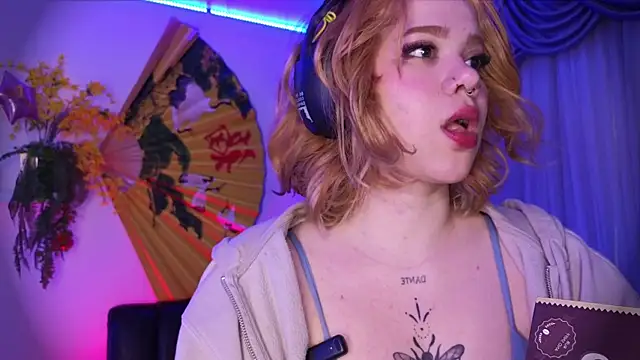 Snapshot of albaismynameX chatting on September 29, 12:10 pm albaismynameX online show from September 29, 12:10 pm