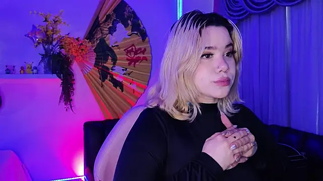 albaismynameX online show from April 27, 12:36 pm