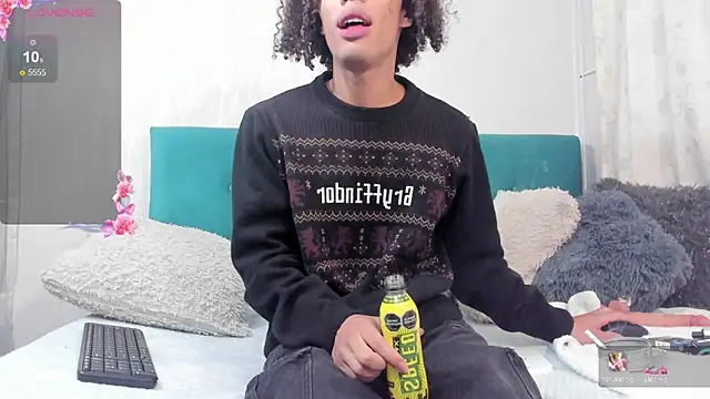 kleo helenos online show from February 25, 2:58 am