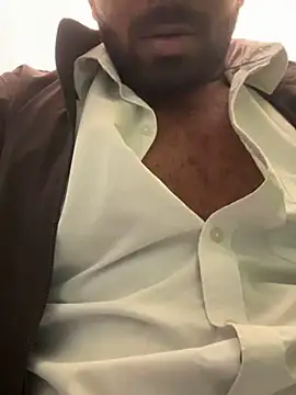 Snapshot of Handsomehunk_4U chatting on February 25, 12:45 pm Handsomehunk 4U online show from February 25, 12:45 pm