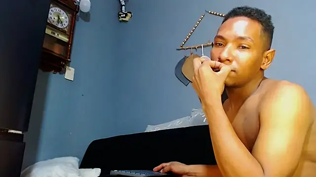 Grandeygruesa1 online show from February 17, 5:21 pm