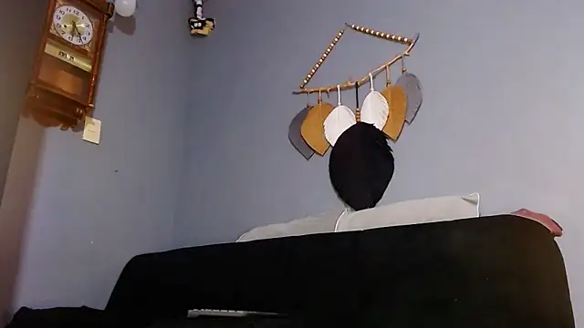 Grandeygruesa1 online show from March 18, 7:52 am