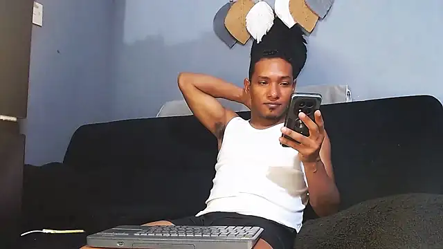 Grandeygruesa1 online show from September 14, 5:06 am