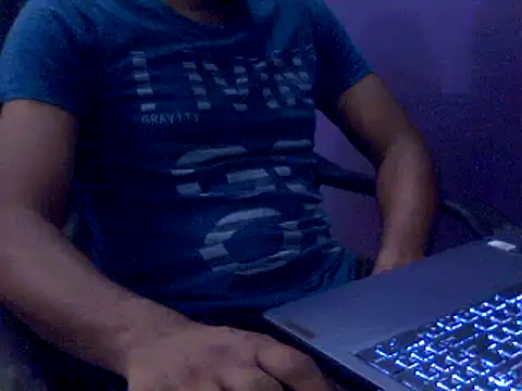 akinston online show from August 2, 4:33 am