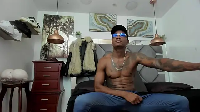 Snapshot of KING_FIT chatting on June 7, 7:06 pm KING FIT online show from June 7, 7:06 pm