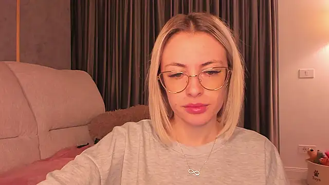 BaayBee   online show from February 27, 3:04 am