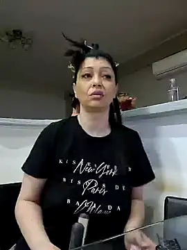 Snapshot of Milf_Abigail chatting on January 27, 3:39 pm Milf Abigail online show from January 27, 3:39 pm