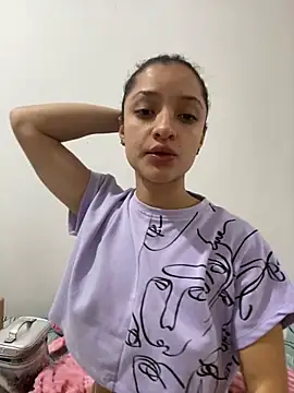 Alicia ALICIA online show from June 17, 10:54 pm