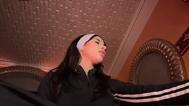 Snapshot of ORLA86 chatting on March 2, 12:20 am ORLA86 online show from March 2, 12:20 am