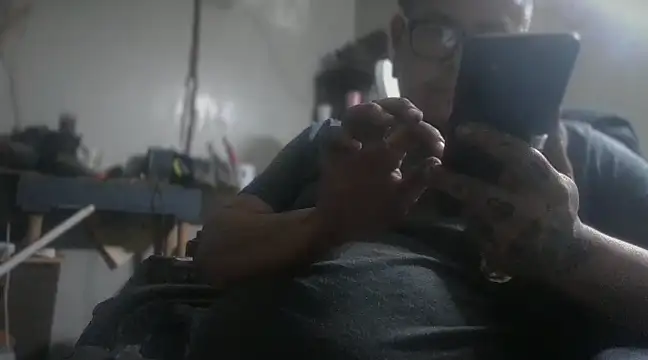 Snapshot of AlanDickson chatting on March 11, 1:16 am AlanDickson online show from March 11, 1:16 am