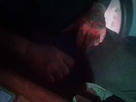 Snapshot of AlanDickson chatting on September 29, 12:16 am AlanDickson online show from September 29, 12:16 am