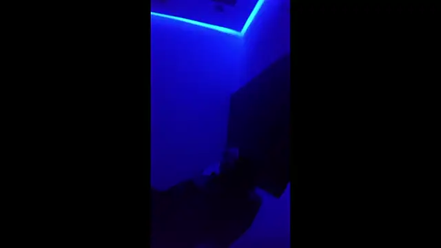 Snapshot of AlanDickson chatting on November 20, 1:33 pm AlanDickson online show from November 20, 1:33 pm