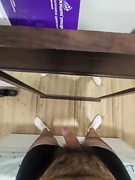 Snapshot of polla_calientes47 chatting on September 29, 1:49 pm polla calientes47 online show from September 29, 1:49 pm