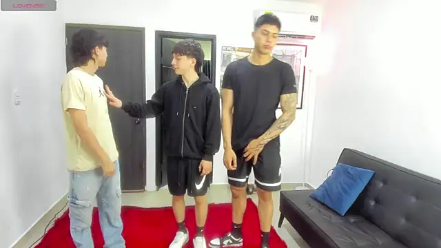 badguyss bisex online show from March 14, 11:48 am