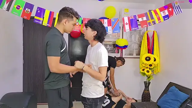 badguyss bisex online show from July 6, 11:29 am