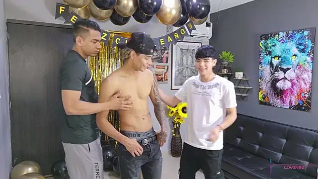 badguyss bisex online show from July 31, 11:20 am