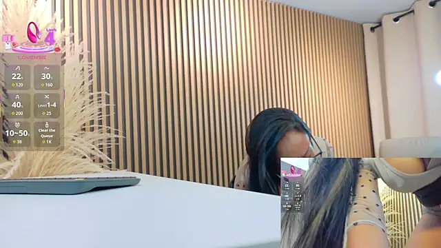 Snapshot of lulu_072 chatting on November 13, 12:09 am lulu 072 online show from November 13, 12:09 am