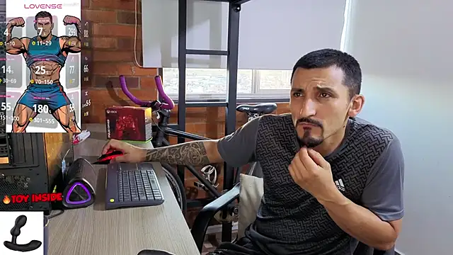 Snapshot of Marck_Muscle chatting on July 27, 11:01 pm Marck Muscle online show from July 27, 11:01 pm