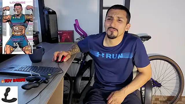 Snapshot of Marck_Muscle chatting on July 31, 11:15 pm Marck Muscle online show from July 31, 11:15 pm
