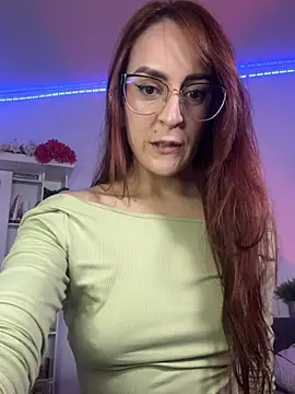 Buttyy Cherry online show from May 24, 6:02 pm