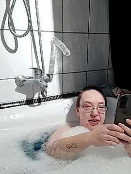 Snapshot of Isabella_Geney chatting on February 21, 5:58 pm Isabella Geney online show from February 21, 5:58 pm