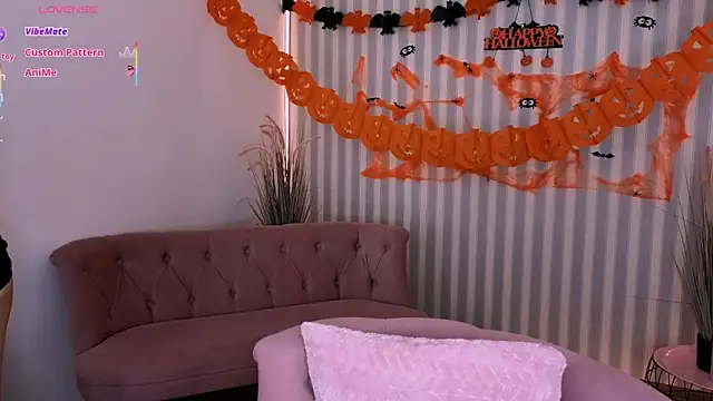 CosmicFaye online show from October 21, 7:20 am