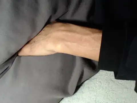 Snapshot of IMAGatMARK chatting on November 7, 9:37 pm IMAGatMARK online show from November 7, 9:37 pm